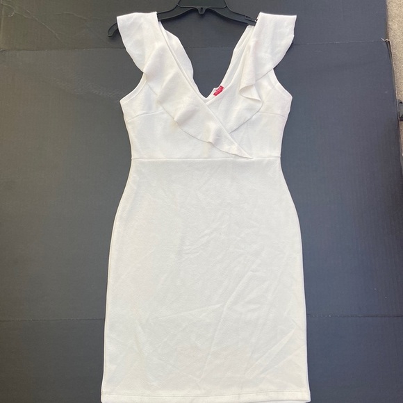 New GUESS Ruffle V-Neck White Dress SZ S - Picture 2 of 6